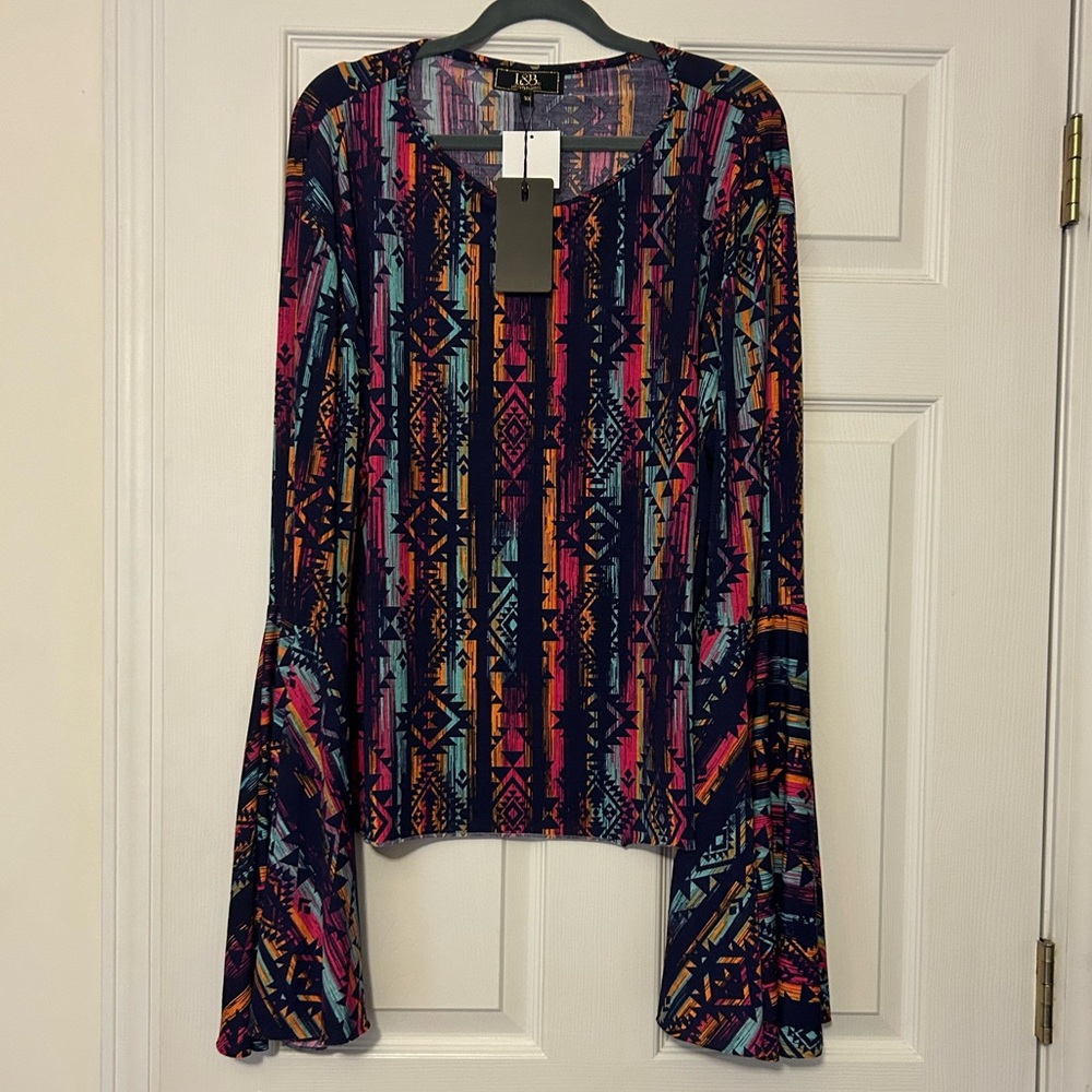 BNWT Lucky & Blessed Size 3X Blue Aztec Print Long Bell Sleeves Top Blouse